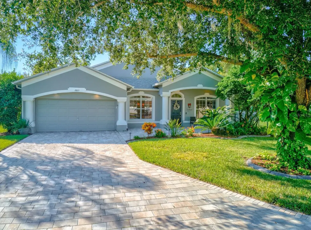 ORLANDO, FL 32828 | 4 beds | 2 baths | $650,000